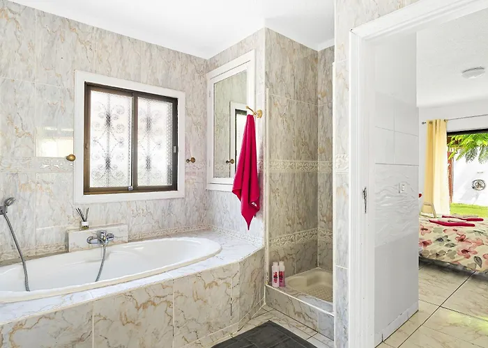 Blanca Salvaje By * קיאו סלבאחה