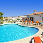 Villa Blanca Salvaje By Callao Salvaje