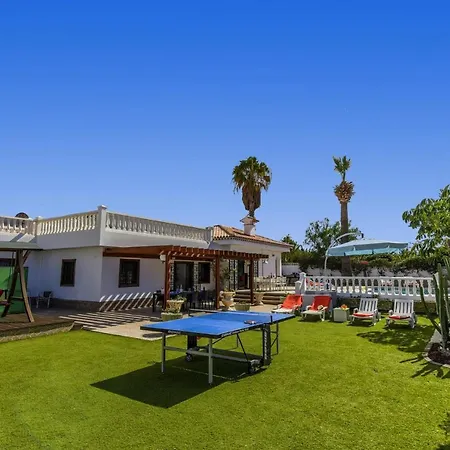 Blanca Salvaje By Callao Salvaje