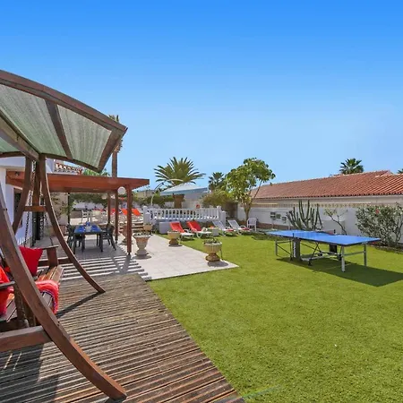 Blanca Salvaje By Villa Callao Salvaje