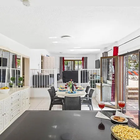 Blanca Salvaje By Villa *