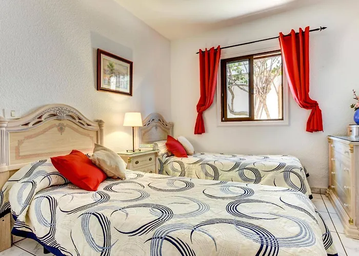 Villa Blanca Salvaje By Callao Salvaje